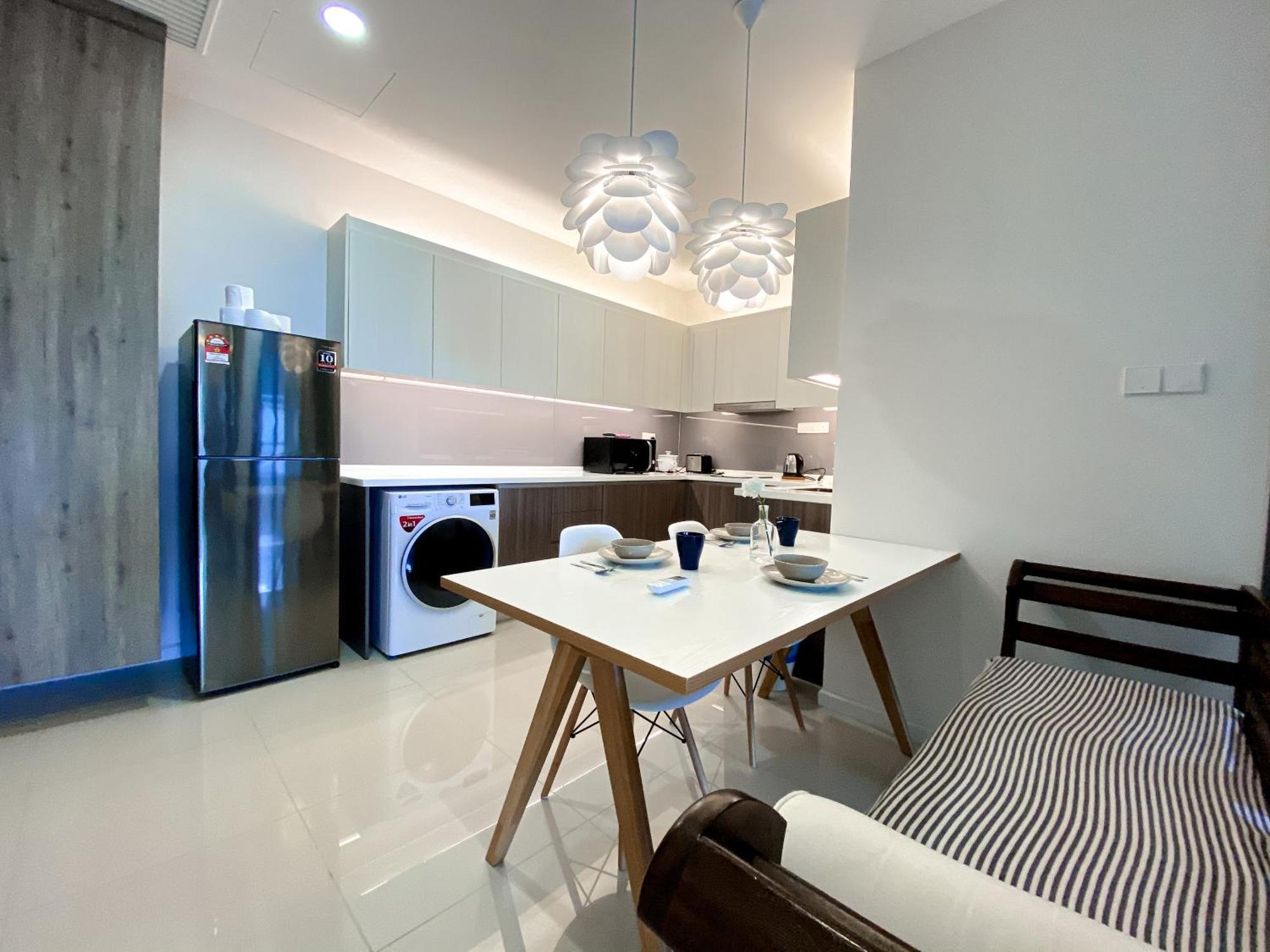Suasana Jb Lifestyle By Neo